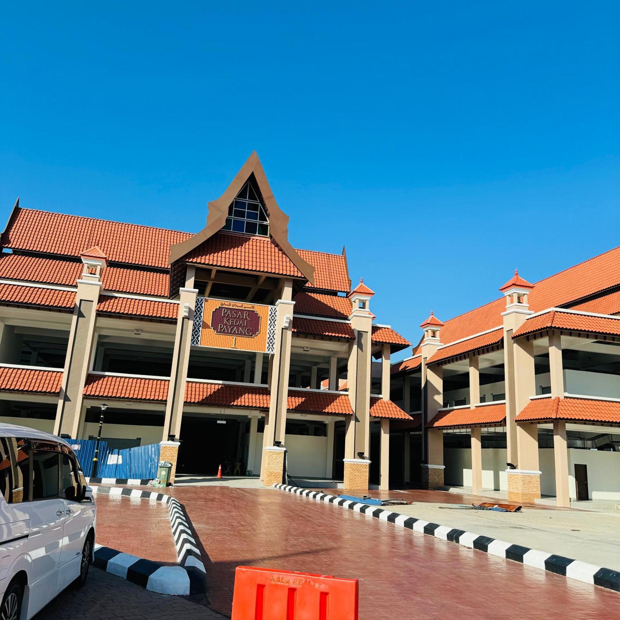 Rayyaz Inn Kuala Terengganu Exteriör bild