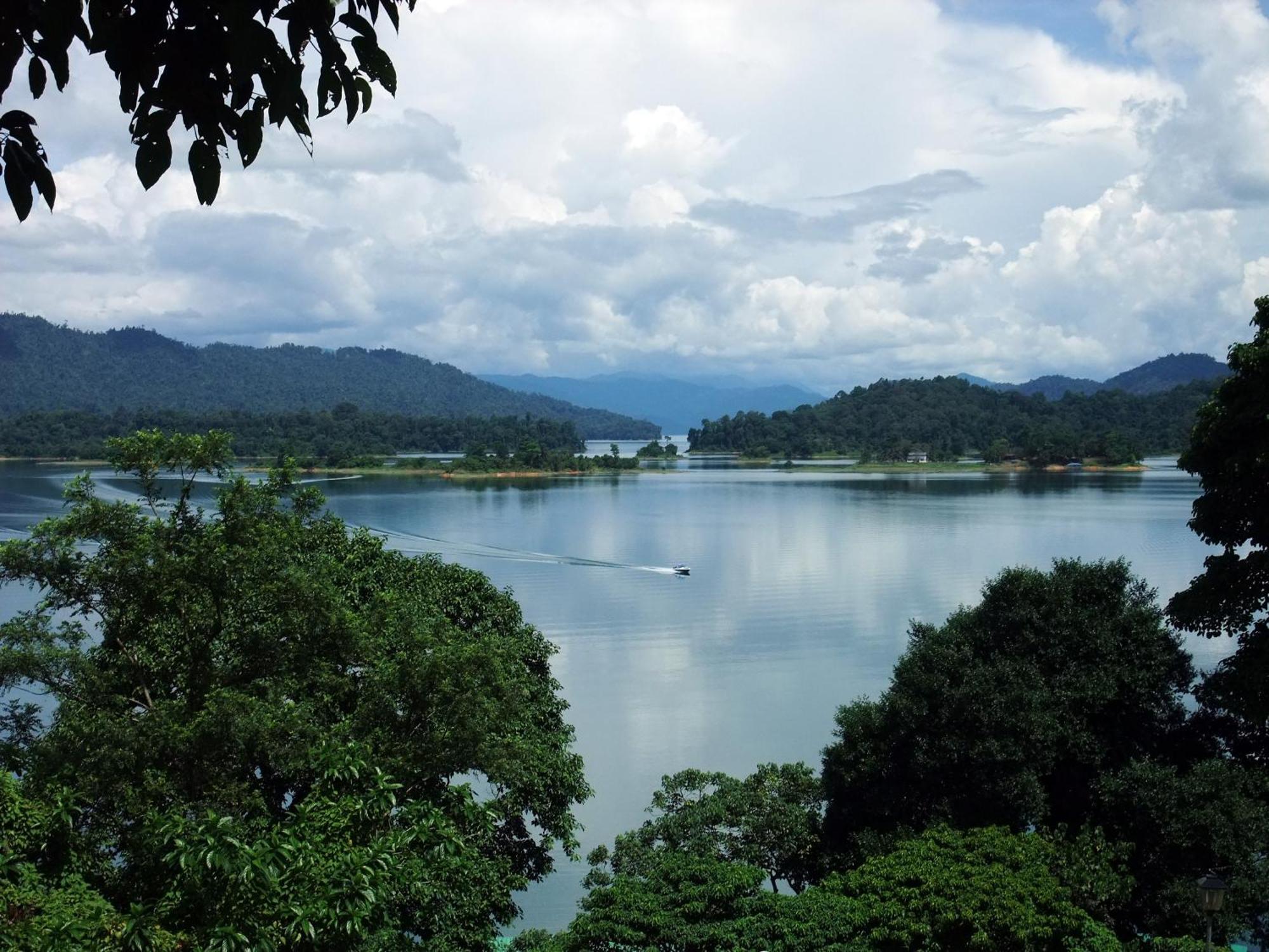 Rayyaz Inn Kuala Terengganu Exteriör bild